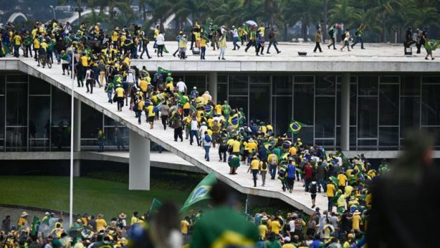 _128234121_943e955dd68bf0c34423945775c11e2c3d72ba1d0_0_3600_23952000x1331