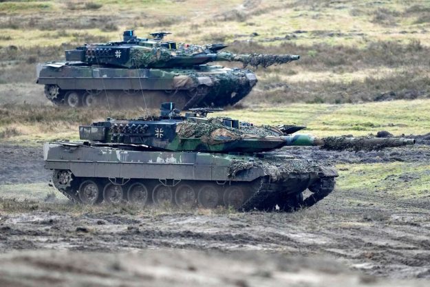 f16d338f-leopard-230223-ap