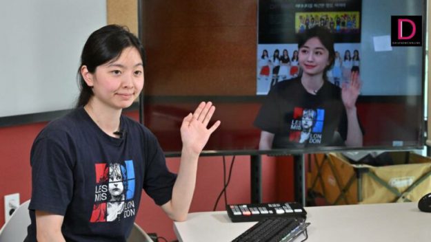 แบบรูปปกใส่แต่โลโก้1-141-768×433